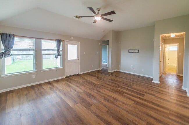 Building Photo - 2834 Sage Bluff Ave