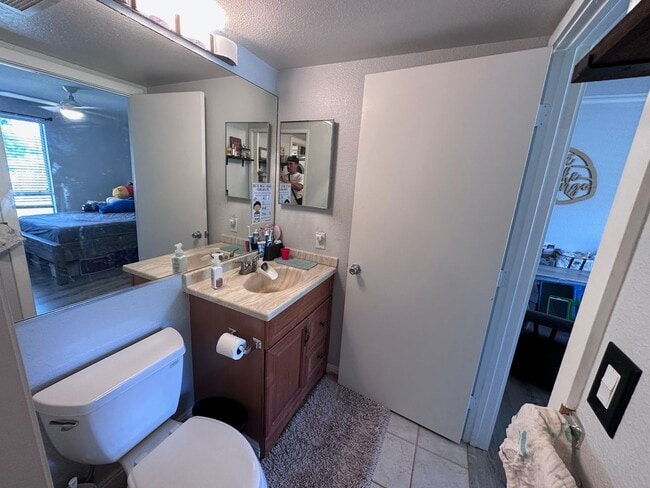 Building Photo - For Rent - [Ho'okumu at Waikele] 94-219 Paioa Pl. #F106