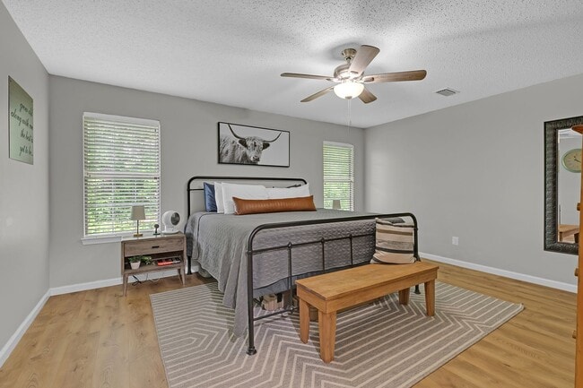 Building Photo - Call Sabrina Thomas at 757-767-0767 for more information
