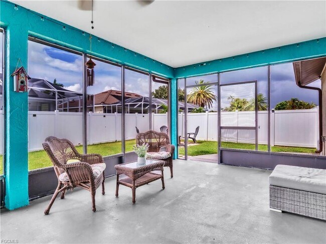 Building Photo - 3859 SE 7th Pl