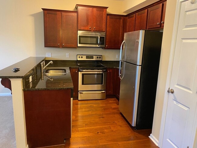 Building Photo - 2071 Reserve Ln