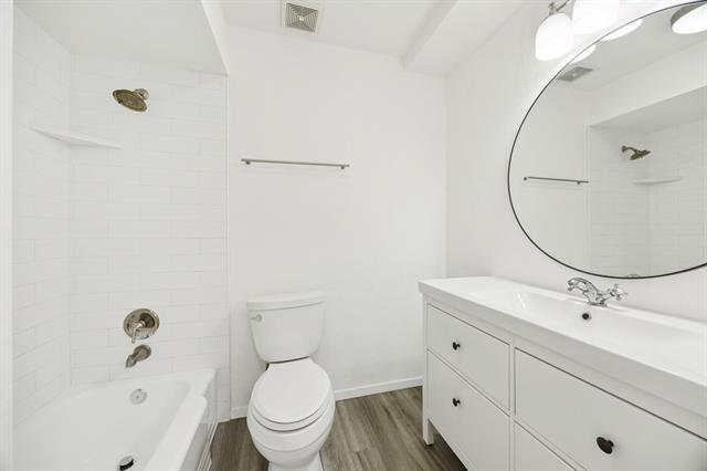 Building Photo - 4320 Cole Ave