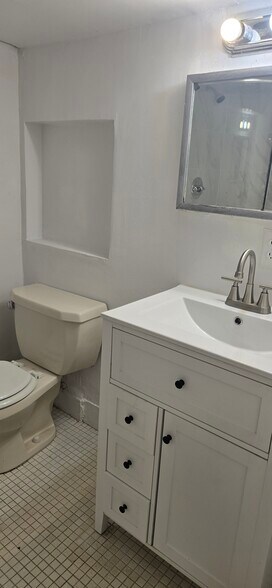 Bathroom - 68 Hendrickson Ave