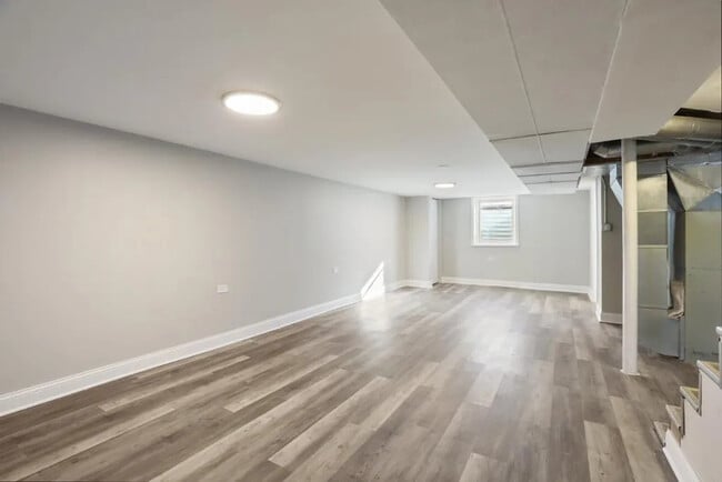 Building Photo - 1S480 Monterey Ave