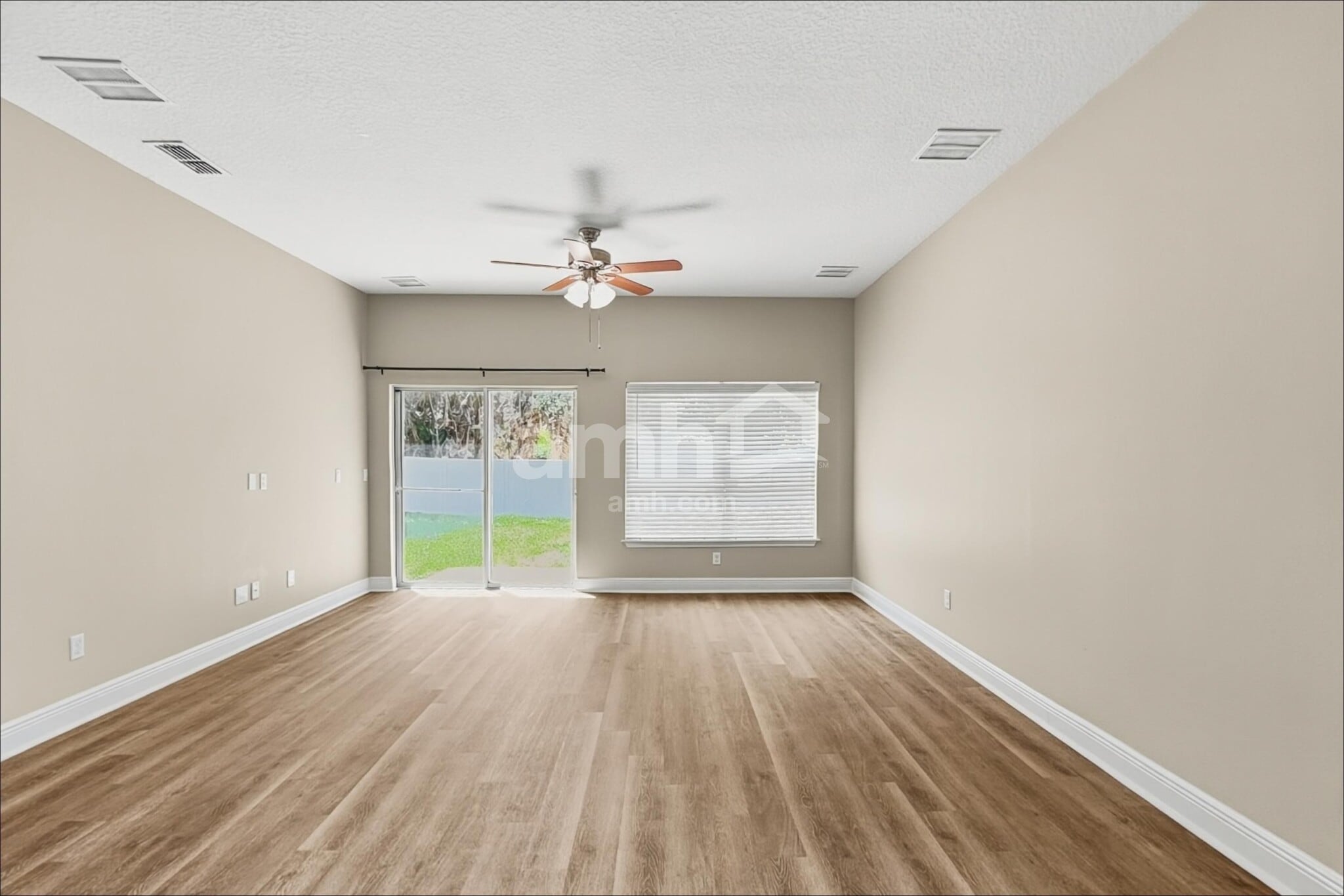 Building Photo - 30113 Saddlebred Ln