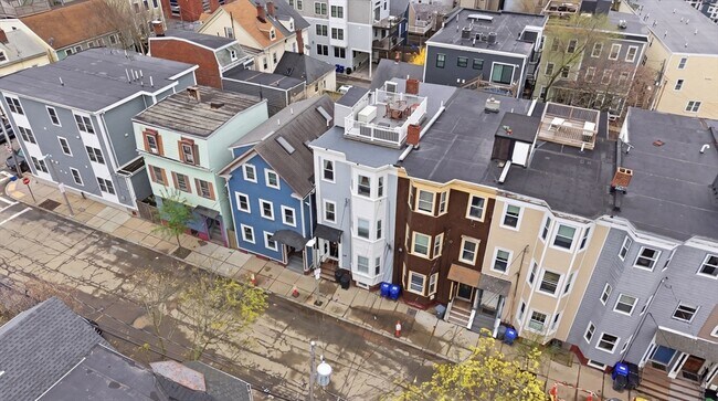 Building Photo - 245 W Fifth St