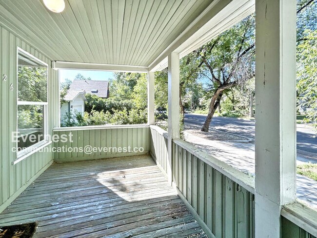 Building Photo - 1426 W Cucharras St
