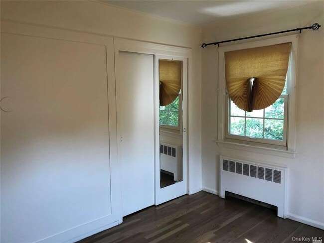 Building Photo - 563 Albemarle Pl