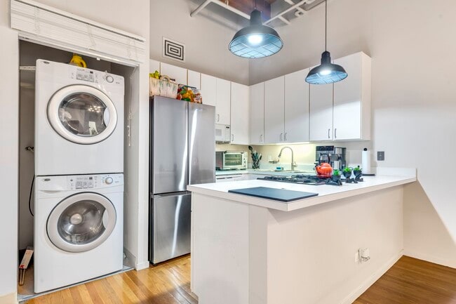 Building Photo - 1727 S Indiana Ave