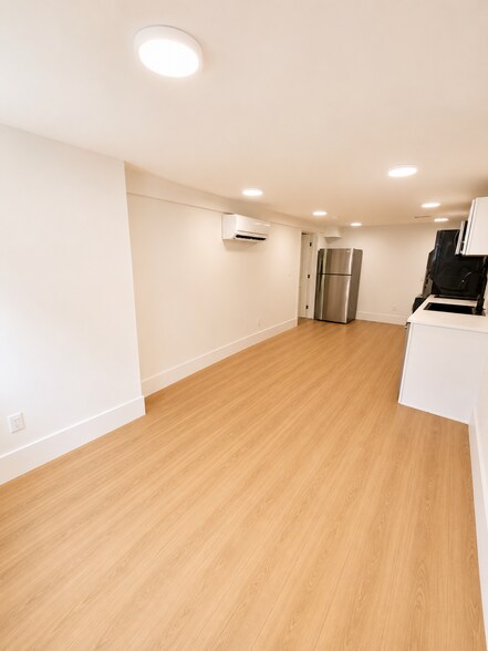 Kitchen/Dining/Living Rm - 3710 NE 189th Pl