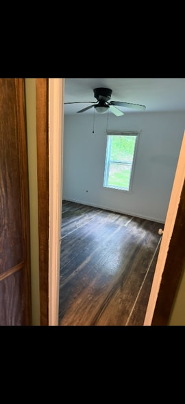 Building Photo - 207 Poplar St