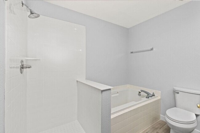Building Photo - 2874 Syracuse Ct