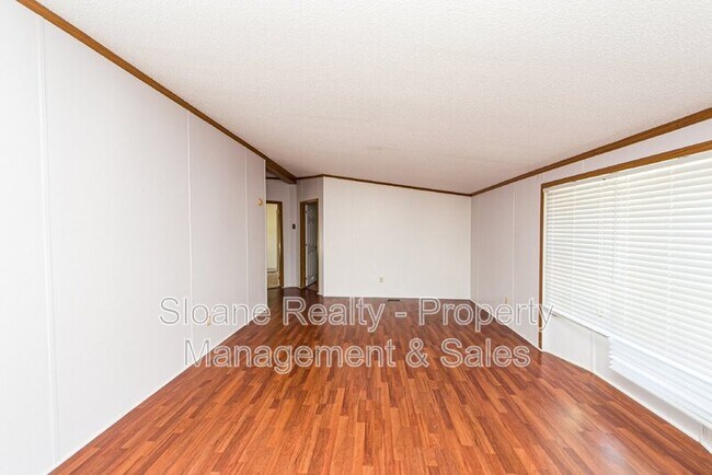 Building Photo - 3244 Thompson Heyward Dr