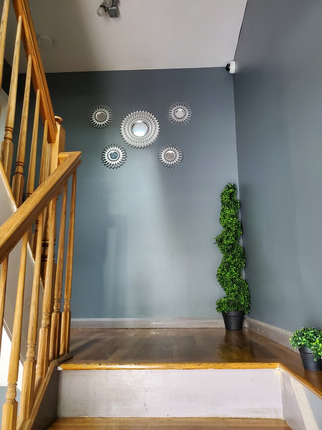 ENTRY FOYER - 14 Seymour Ave