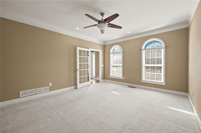 Building Photo - 10950 Kimball Crest Dr