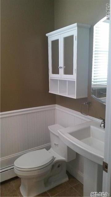 Building Photo - 21 Kingdom Ct