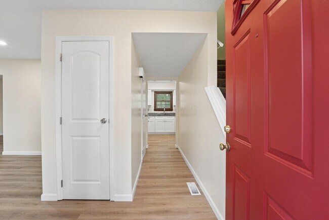 Building Photo - 2790 Bramblebush Ct