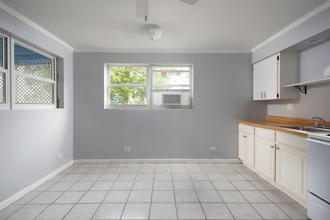 Primary Photo - 2 Bedroom Apartment in Old Town