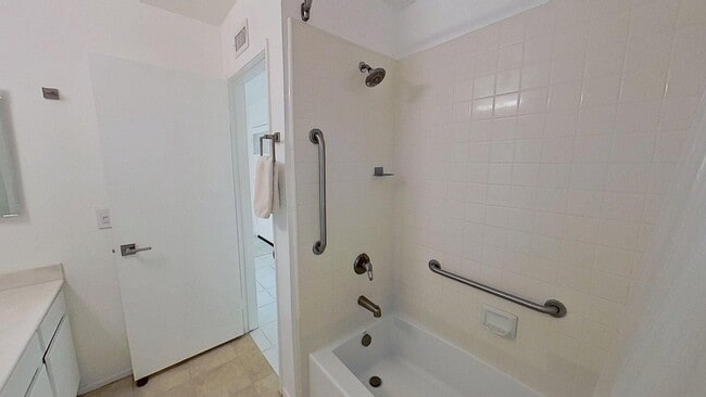 Building Photo - 11 Via Bellorita: Charming 2 Bed 2 Bath Ho...