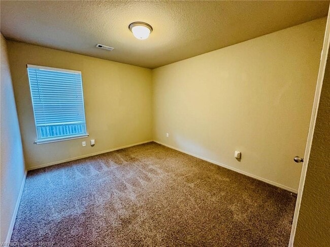 Building Photo - 204 Legacy Dr