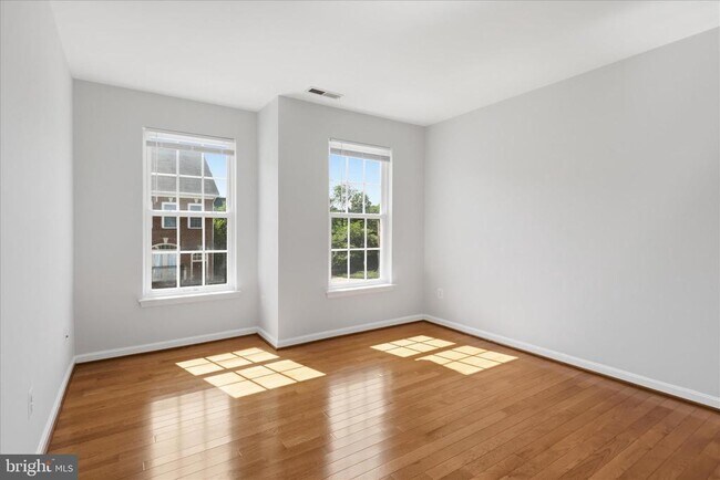 Building Photo - 21824 Ladyslipper Sq