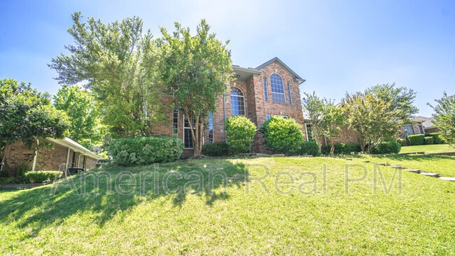 Building Photo - 728 Robin Meadow Dr