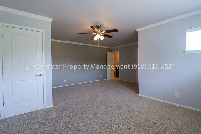 Building Photo - Incredible 4 Bedroom 4 Bath Home in Owasso!!!