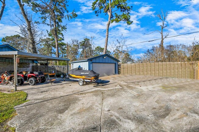 Building Photo - 2402 Bammel Timbers Ln