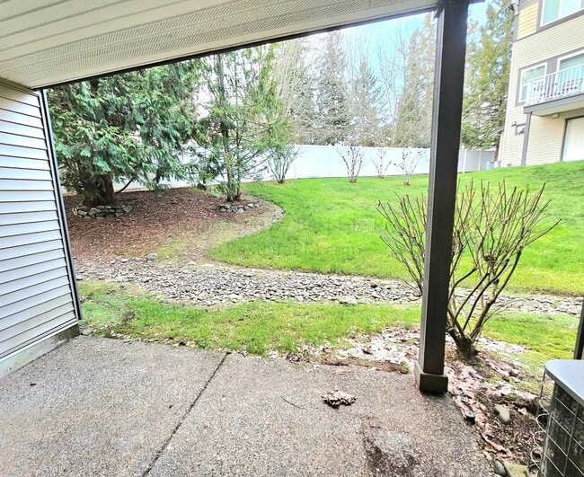 Building Photo - 13990 SW Scholls Ferry Rd