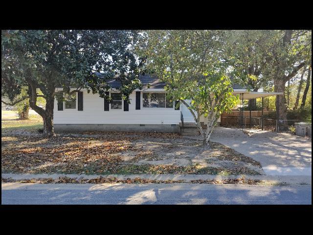 Building Photo - 204 Dobbs St