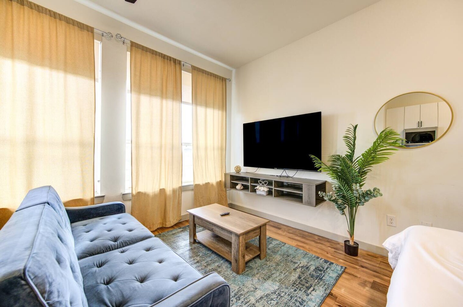 Building Photo - 1111 Shepherd Dr