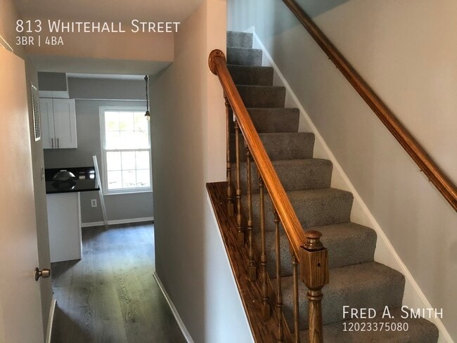 Building Photo - 813 Whitehall St