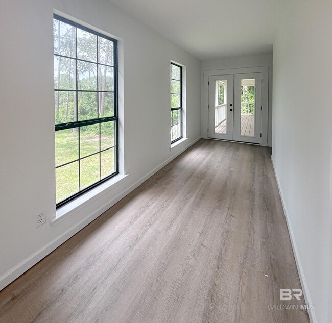 Building Photo - 10080 Bay Haven Dr