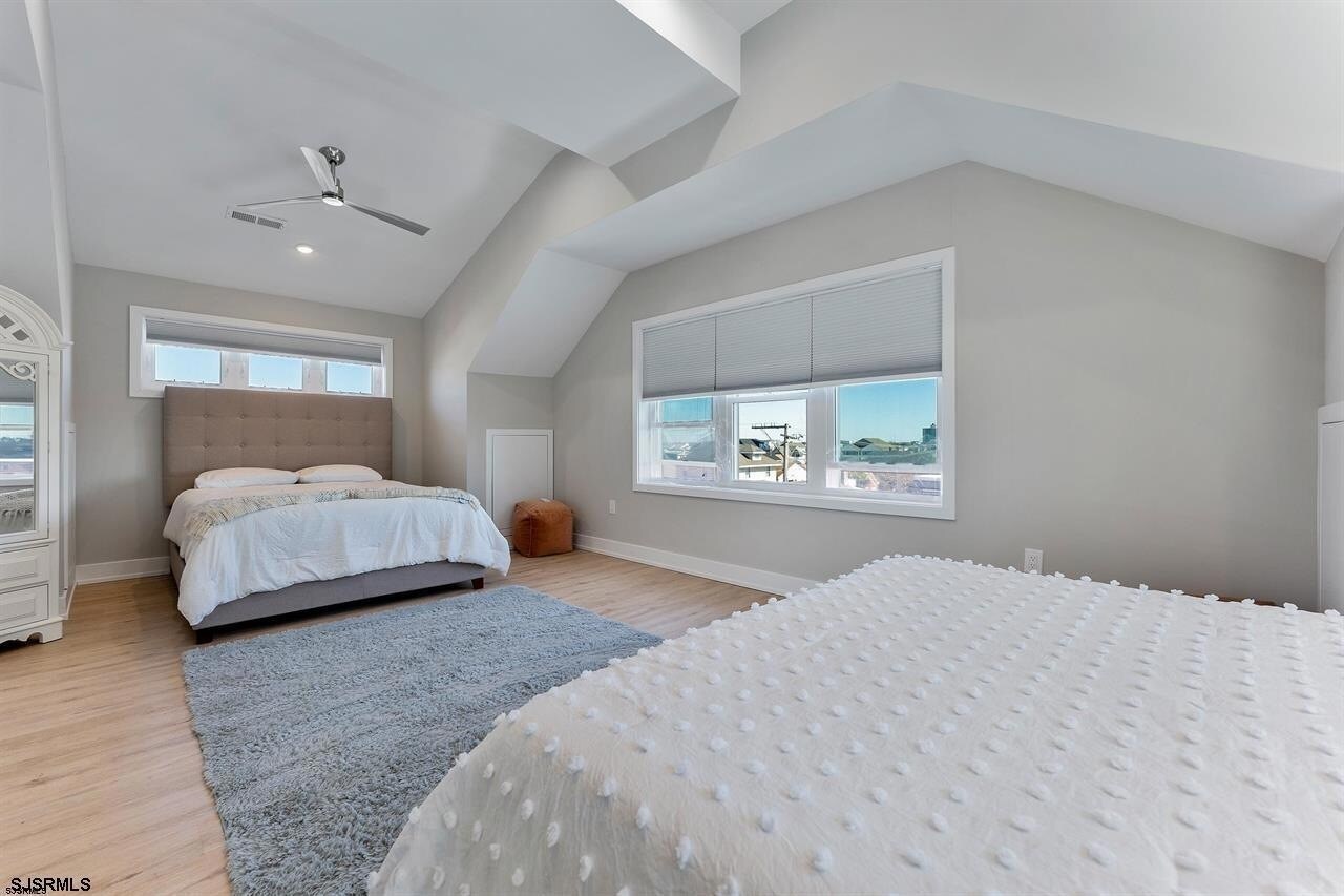 Building Photo - 21 N Wyoming Ave