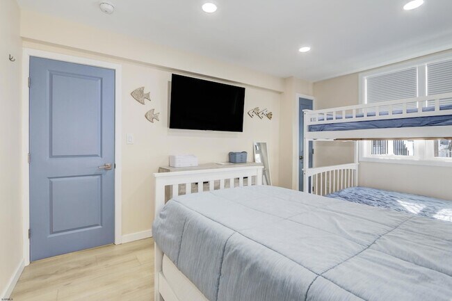 Building Photo - 125 N Wissahickon Ave