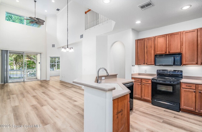 Building Photo - 208 Tin Roof Ave