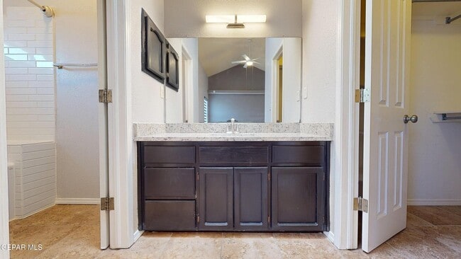 Building Photo - 7580 Plaza Taurina Dr