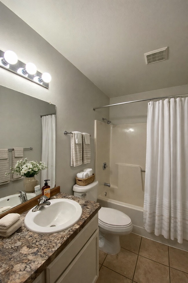 Building Photo - Chav3503(CWP)