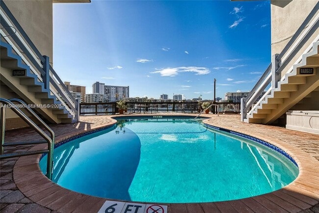 Building Photo - 2380 Diana Dr