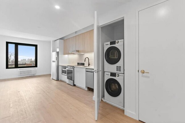 Building Photo - 0 bedroom in BROOKLYN NY 11216