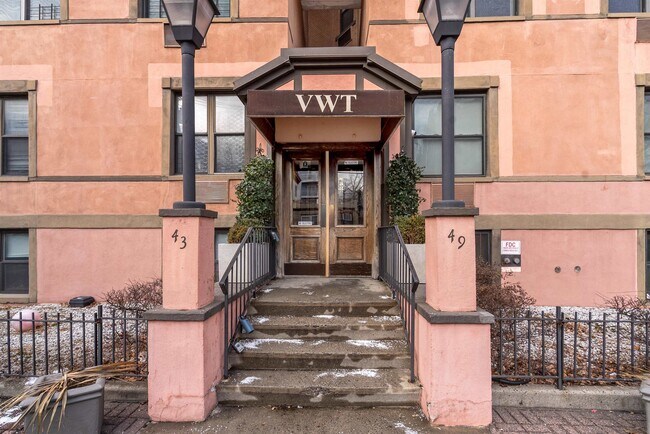 Building Photo - 43-49-49 Van Wagenen Ave