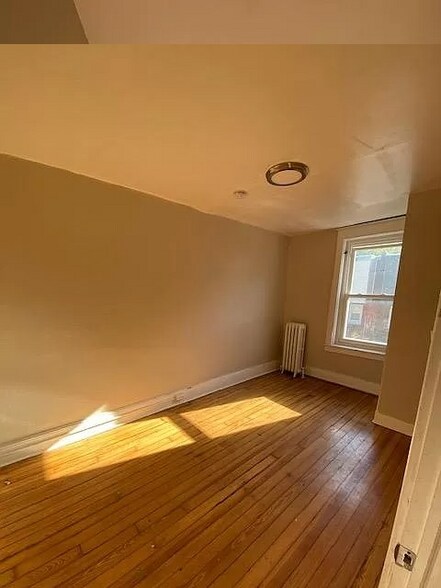 Building Photo - 4634 Fernhill Rd