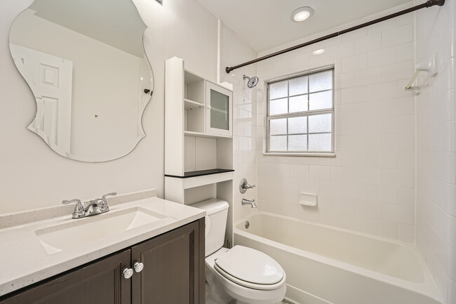Building Photo - 2232 Dunseath Ave NW