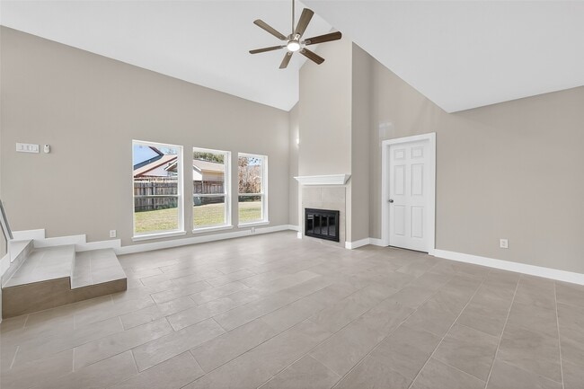 Building Photo - 2318 Irish Spring Dr