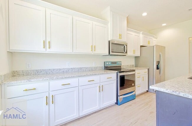 Building Photo - 991 Meloney Dr