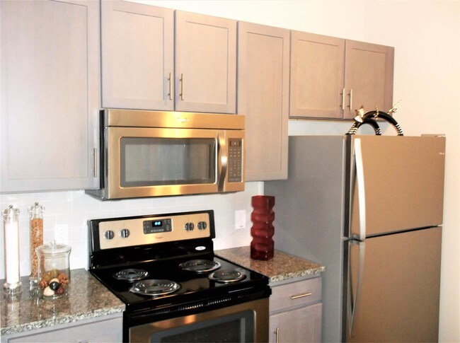 Building Photo - 110 Kamilah Ln