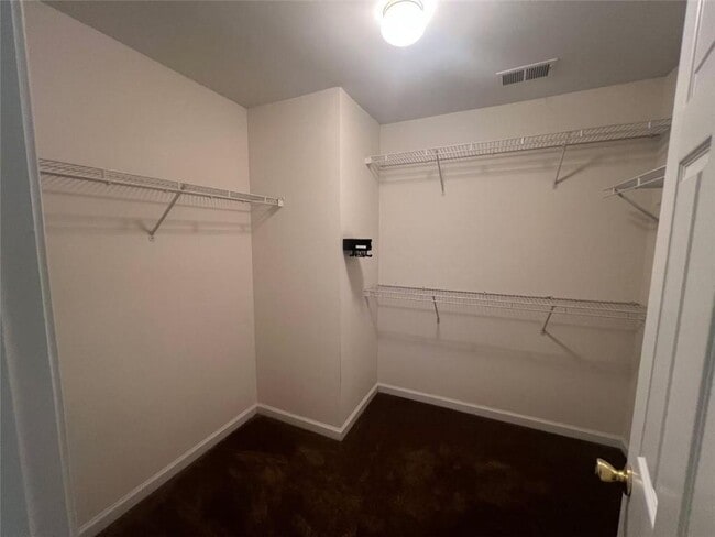 Building Photo - 421 Holland Springs Dr NW