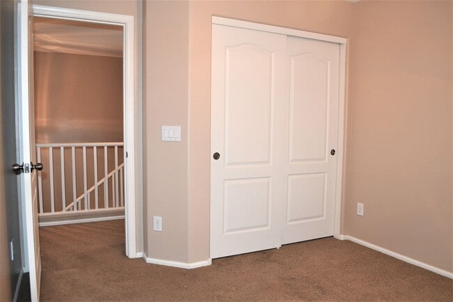 Building Photo - 1633 E Melanie St