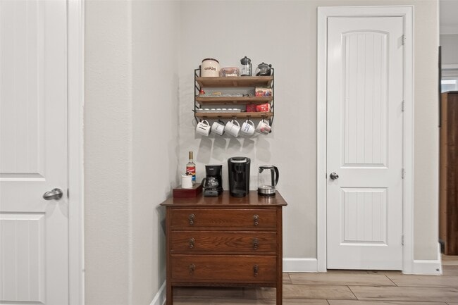 Building Photo - 1914 Shearn St