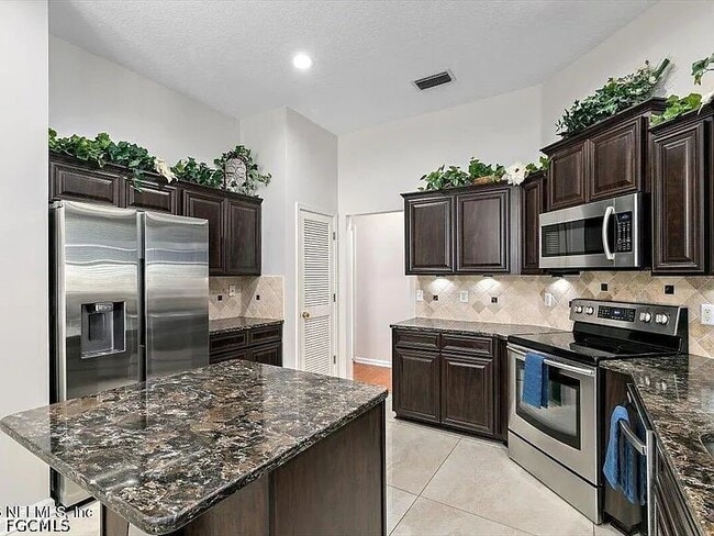 Building Photo - 11532 Alexis Forest Dr